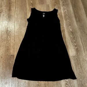 St. John's Bay Black Sleeveless Midi Dress